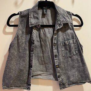Forever21 Cropped Button Down Vest Top